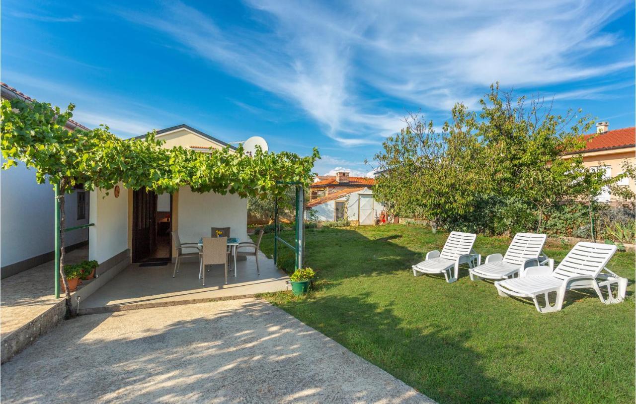 1 Bedroom Beautiful Apartment In Linardići מראה חיצוני תמונה